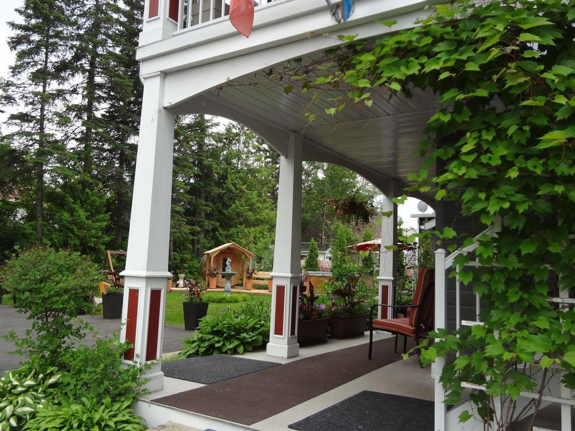 Hotel Saint-Donat Eksteriør billede